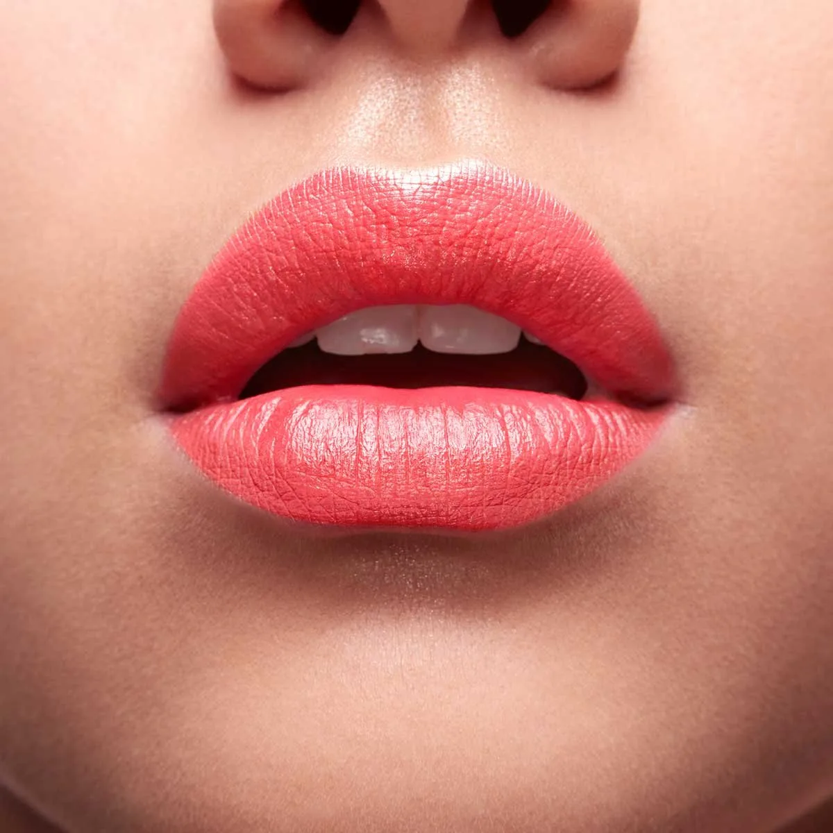 Labios color coral