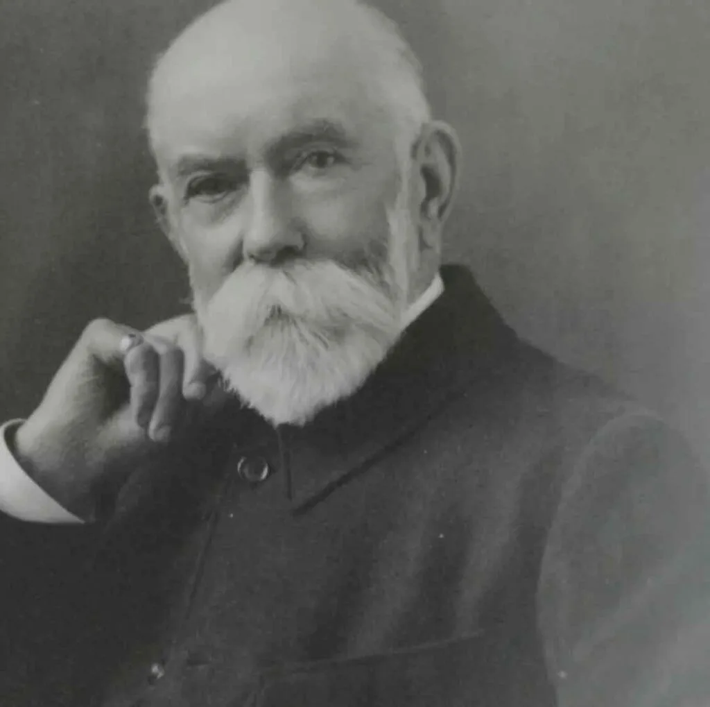 El creador de la marca Burberry.