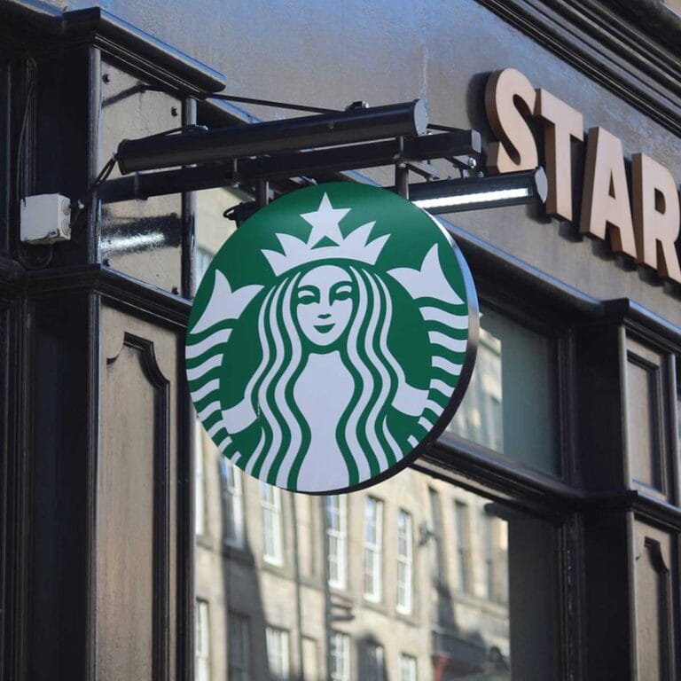 El logo de Starbucks es uno de los más reconocidos a nivel mundial.