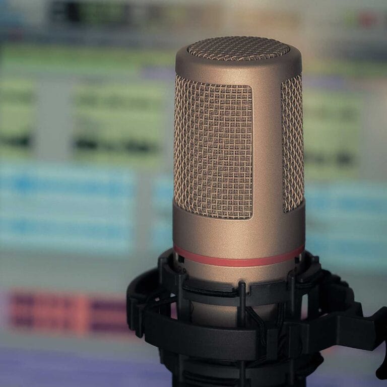 El mejor software de grabación de Podcast para editar audio de manera profesional.