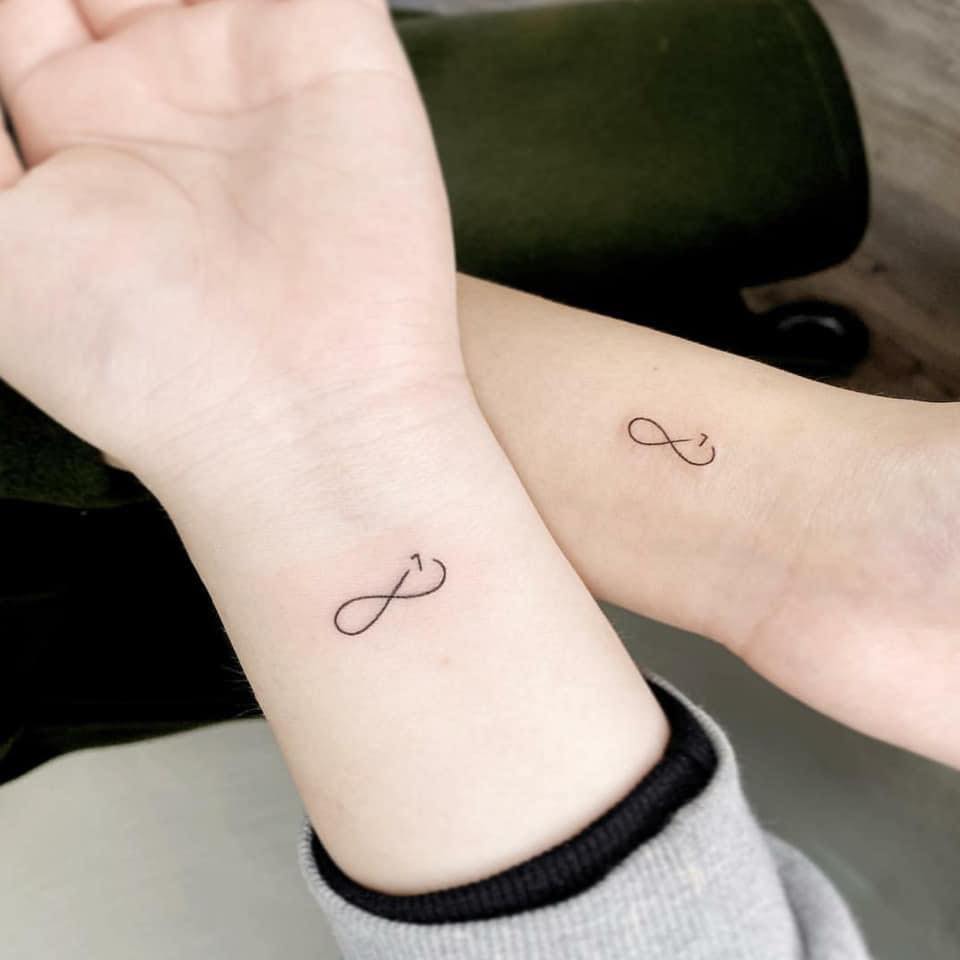 Tatuajes del infinito para parejas