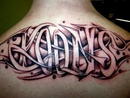 Ideas de tatuajes de letras que debes ver: Tatuaje de letra de grafiti