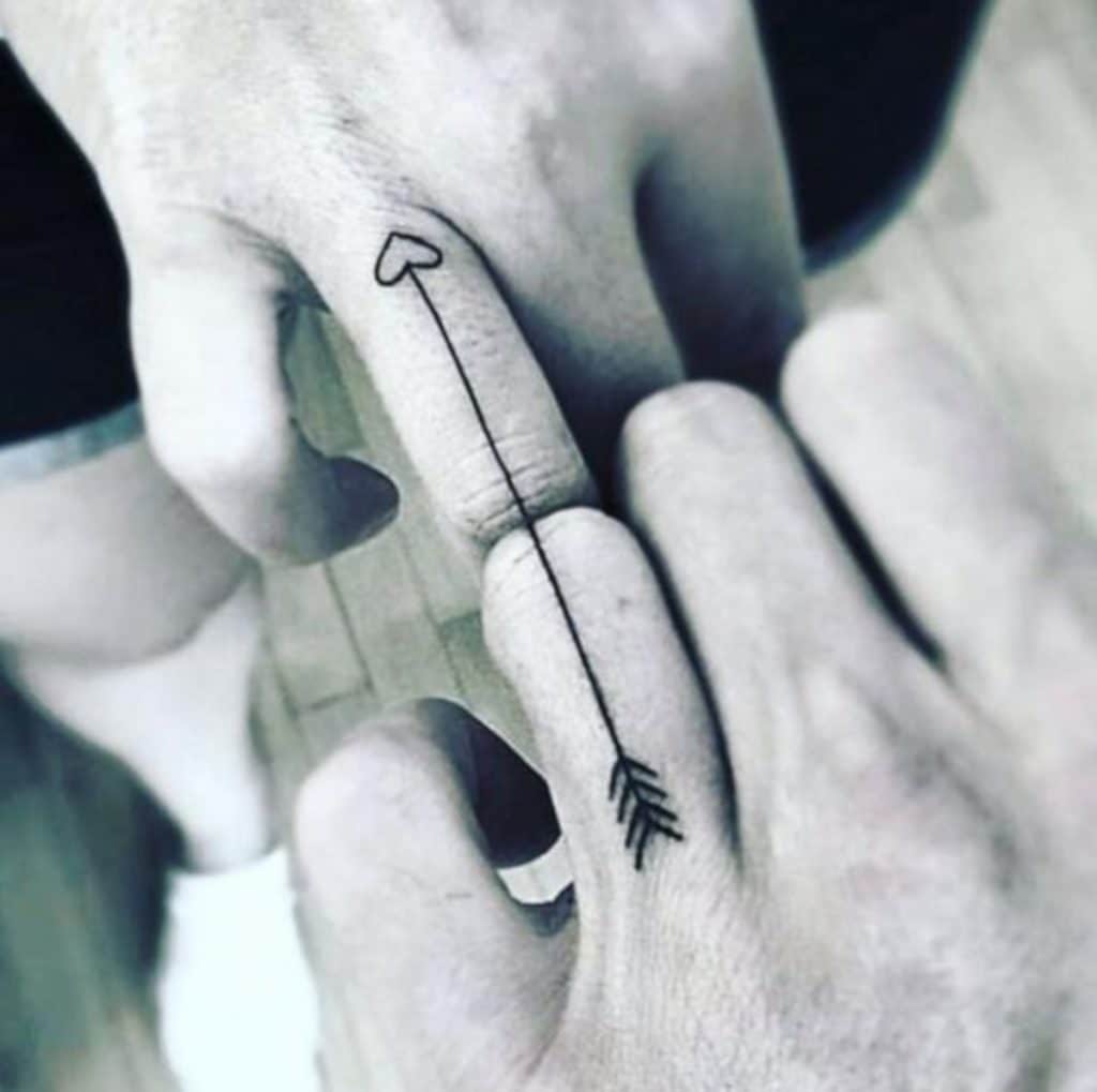  Tatuajes de dedos en pareja